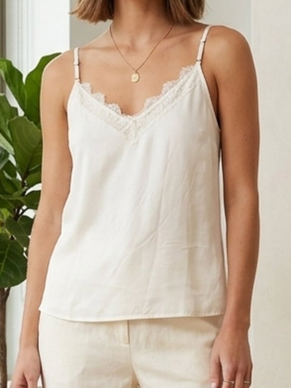 Abercrombie & Fitch S White Lace Trim Satin Camisole